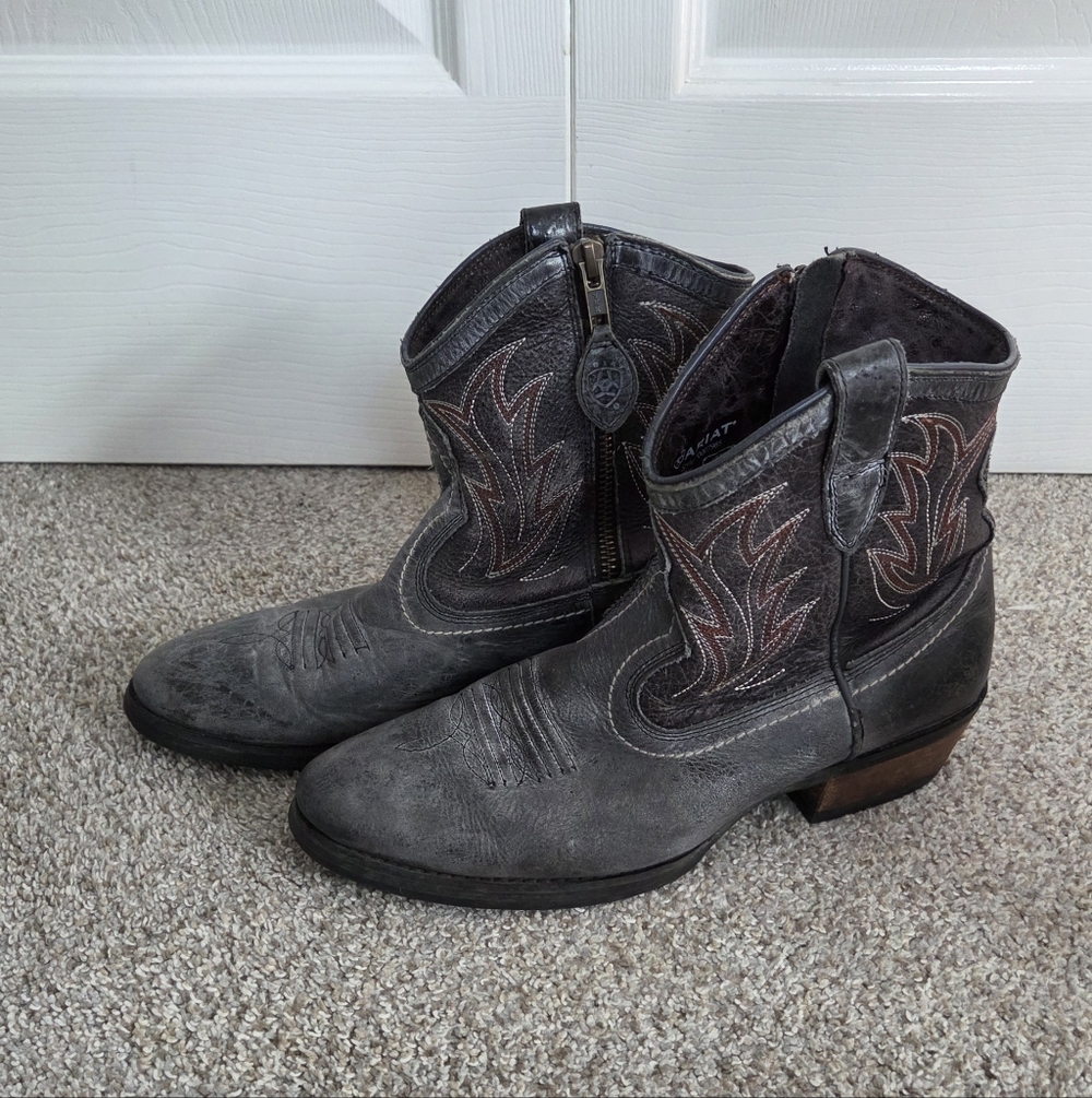 Ariat Short Distressed Western Boots
